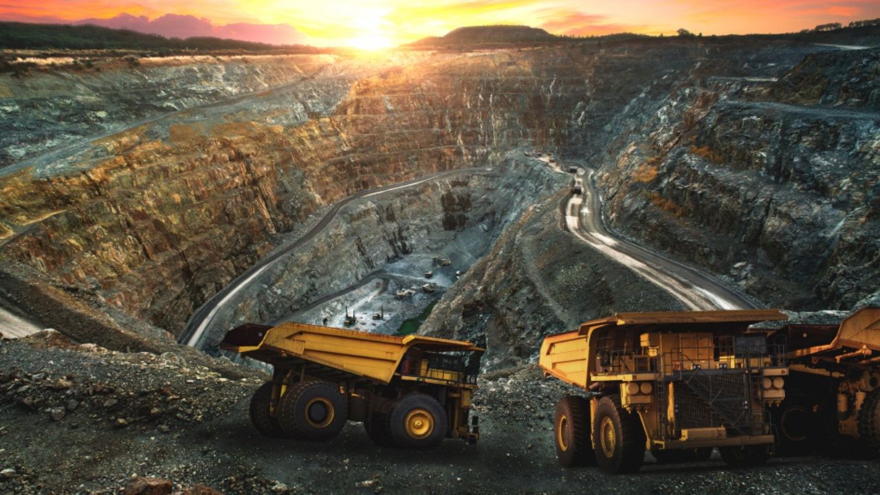 Mining <br>Sector